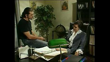 play Incredibili scene xxx con ragazze che resistono molto