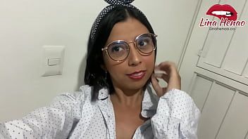 play Ni por un momento quiere perder el tiempo con esta pueblerina que hace xxx oral.