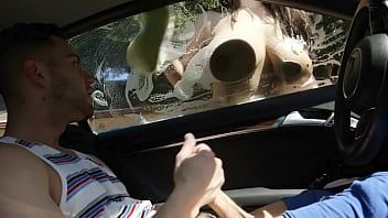 play Auto-masturbare cand incearca sa se spele in pizdulice