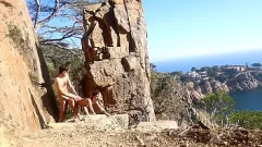 play Pasión pública: encuentro tórrido al aire libre de una pareja amateur en la playa