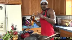 play أحمر الشعر مفلس ممتلئ بالحافة في gangbang مكثفة