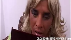 play Crossdressing y ser follado por un amigo de ébano de cocción grande - anal, interracial