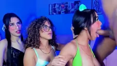 play Latina Amateur zuigt hele grote pik in hardcore webcam -sessie