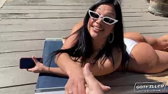 play De grote kont van Mona Azar wordt geneukt tijdens hardcore seks met Romeo Mancini